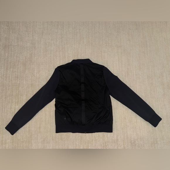 Lululemon Non-Stop Bomber *Reversible - Picture 4 of 4
